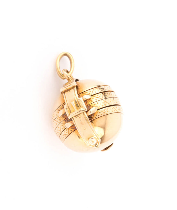 Pendentif ancien or Hanne cote