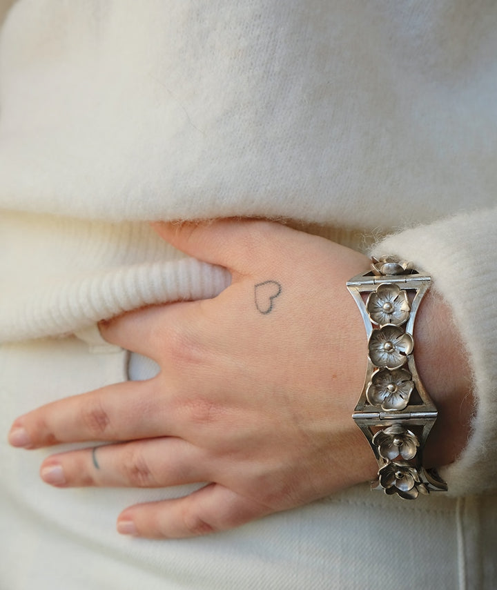 Bracelet articulé Art nouveau en argent "Abeba" ambiance
