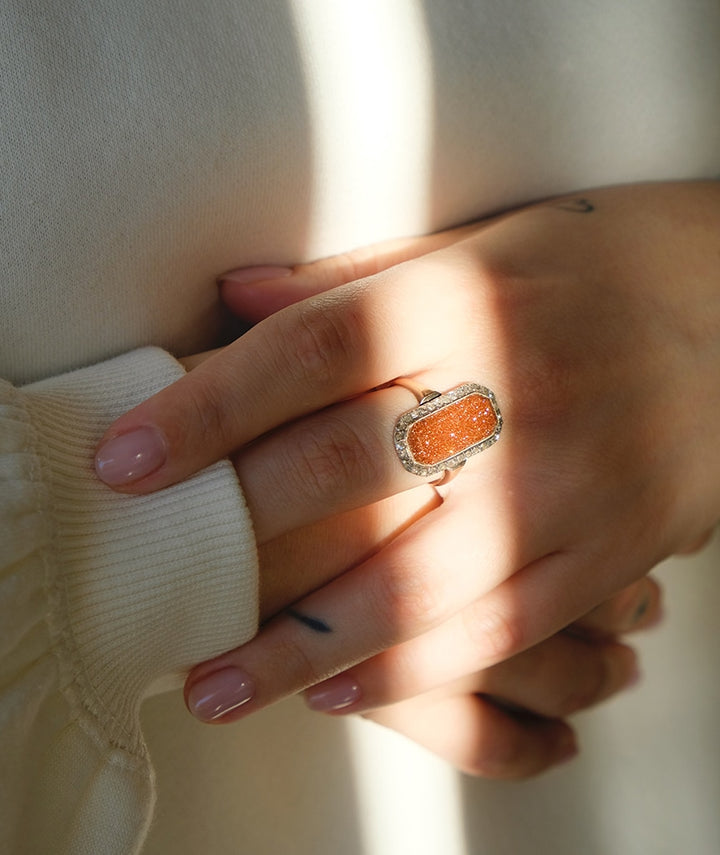Bague ancienne or "Nahla" ambiance