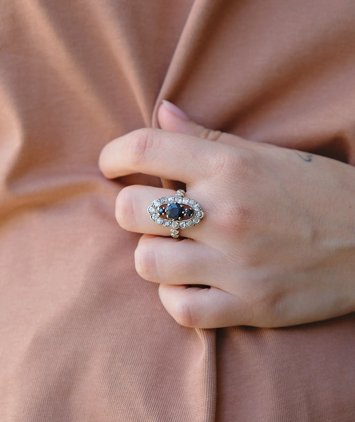 Bague marquise Napoléon III "Inka" ambiance
