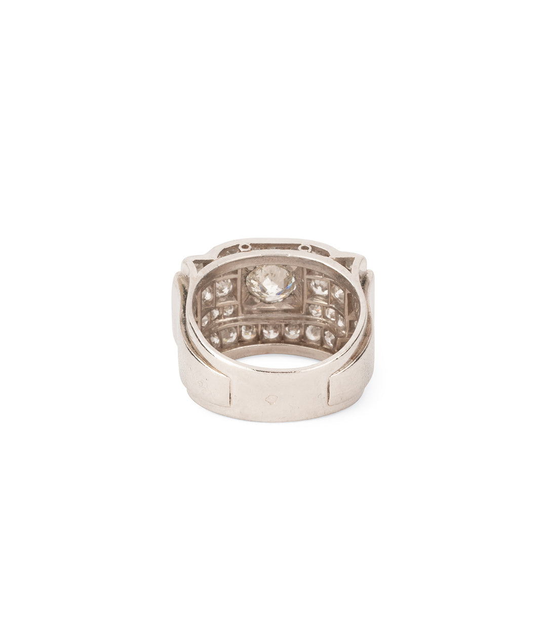 1920s-ring-platinum-diamonds-Sanna-Caillou-Paris
