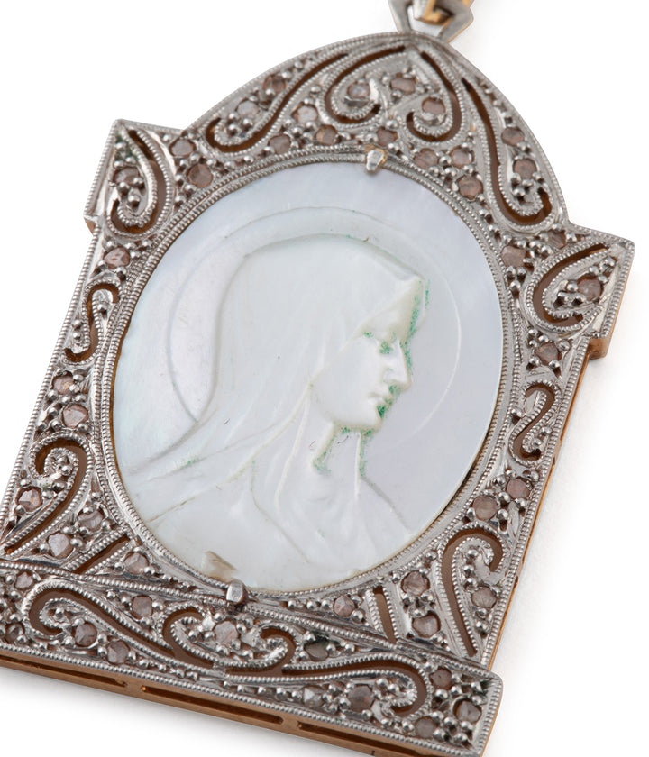Ancienne-medaille-religieuse-vierge-nacre-Riou-Caillou-Paris