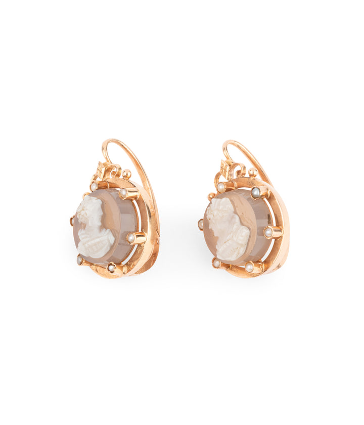 Anciennes-boucles-oreilles-camees-agate-Jolana-Caillou-Paris