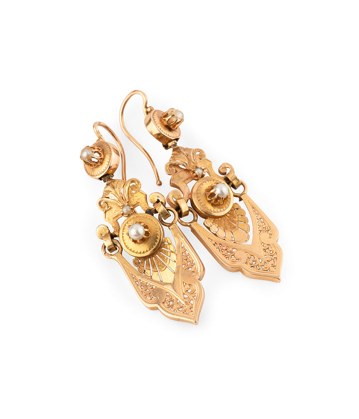 Anciennes-boucles-oreilles-or-perles-Premala-Caillou-Paris