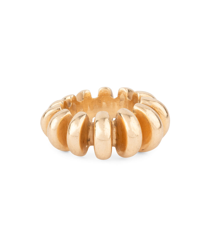 Antique-18-carat-gold-ring-Peka-Caillou-Paris