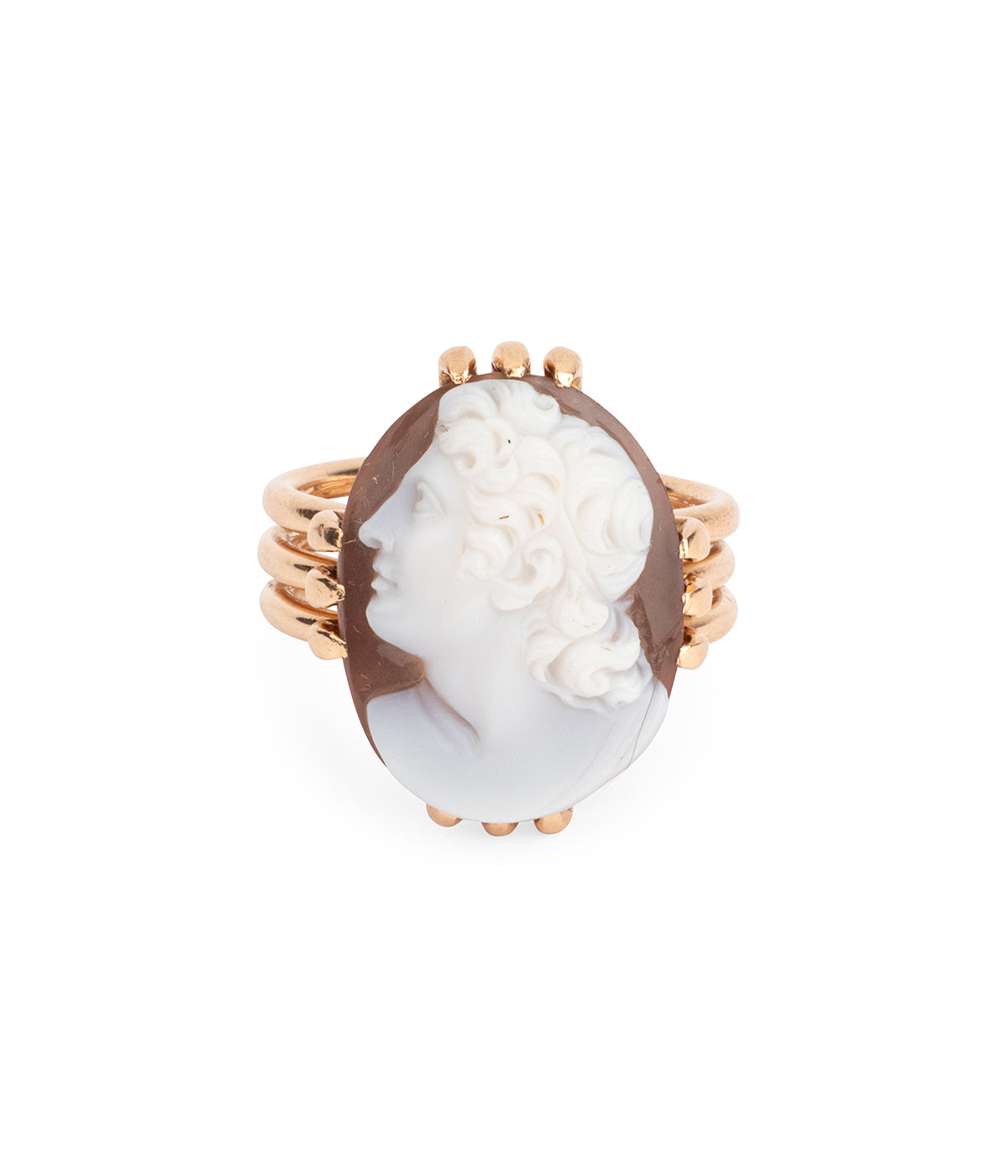 Antique-cameo-ring-18k-gold-Elza-Caillou-Paris