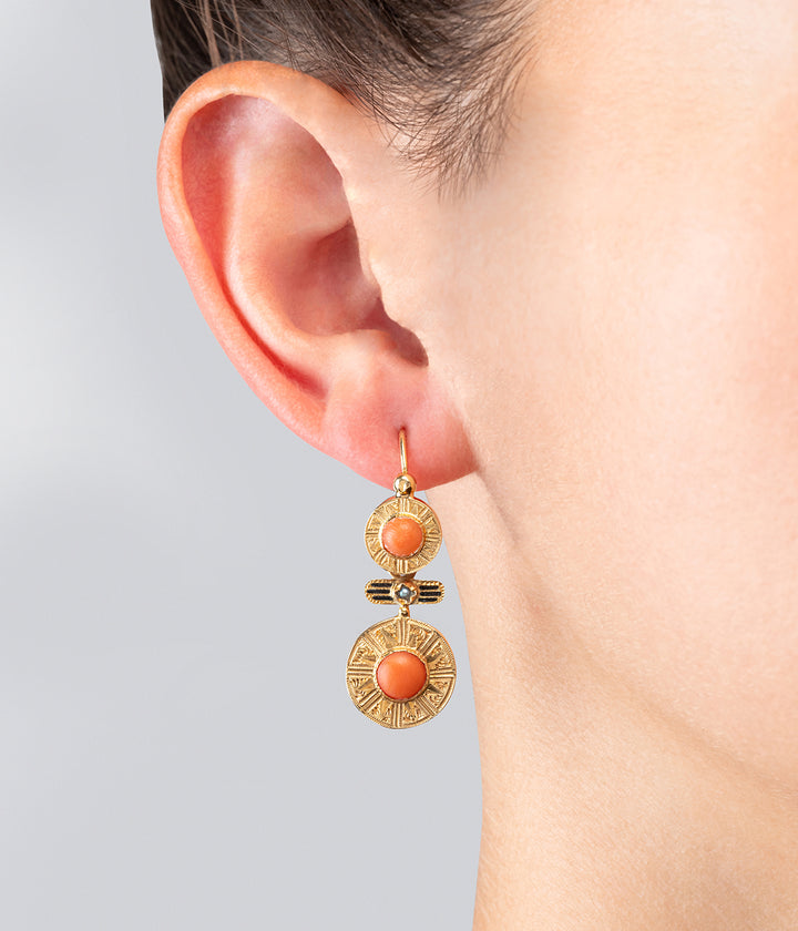 Antique-earrings-coral-Pattie