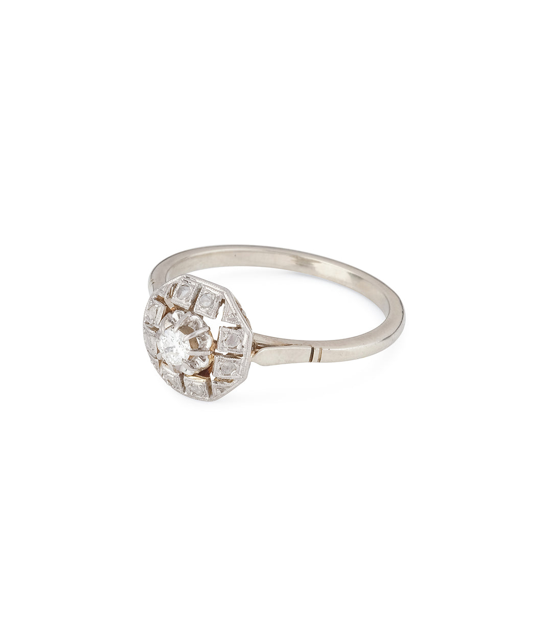 Antique-engagement-ring-diamonds-Ayo-Caillou-Paris