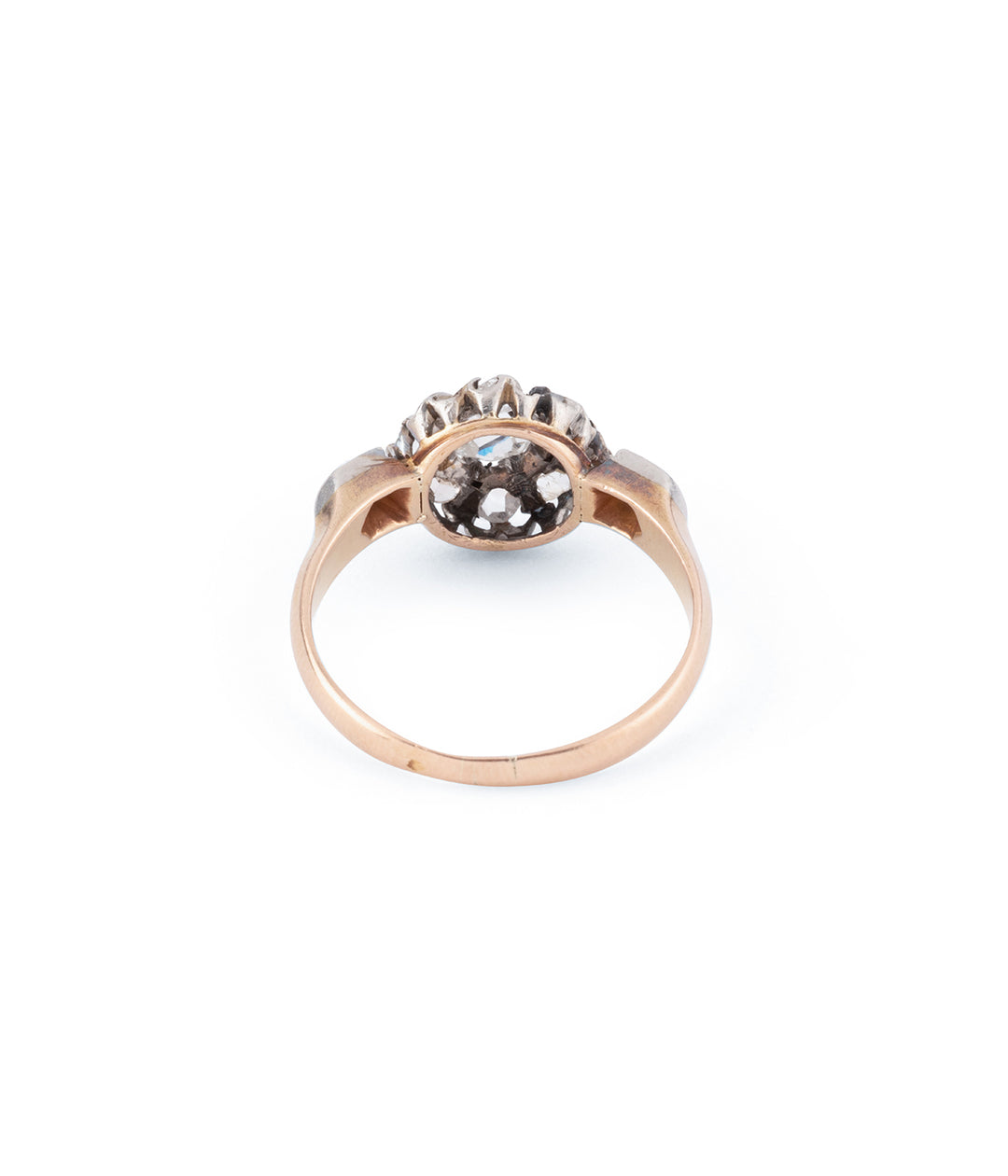 Antique-engagement-ring-diamonds-Hania-Caillou-Paris