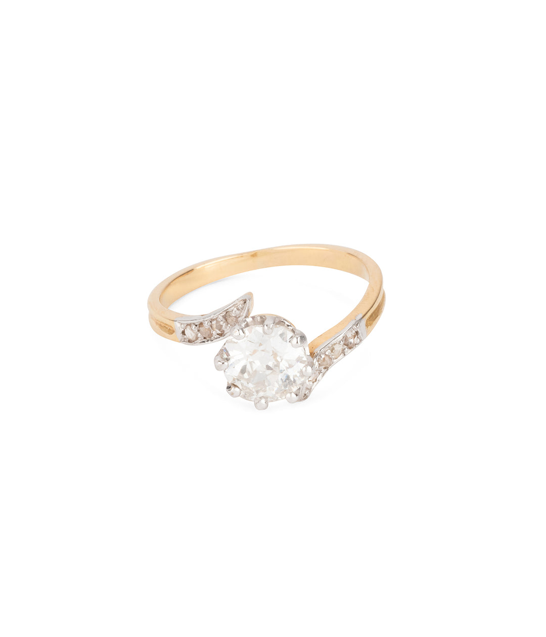 Antique-engagement-ring-diamonds-Xarika-Caillou-Paris