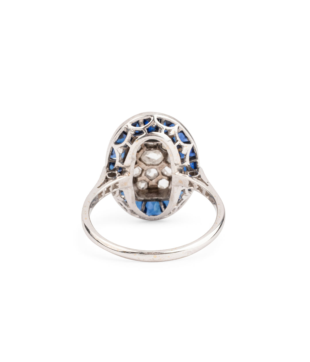 Antique-engagement-ring-diamonds-sapphires-Elia-Caillou-Paris