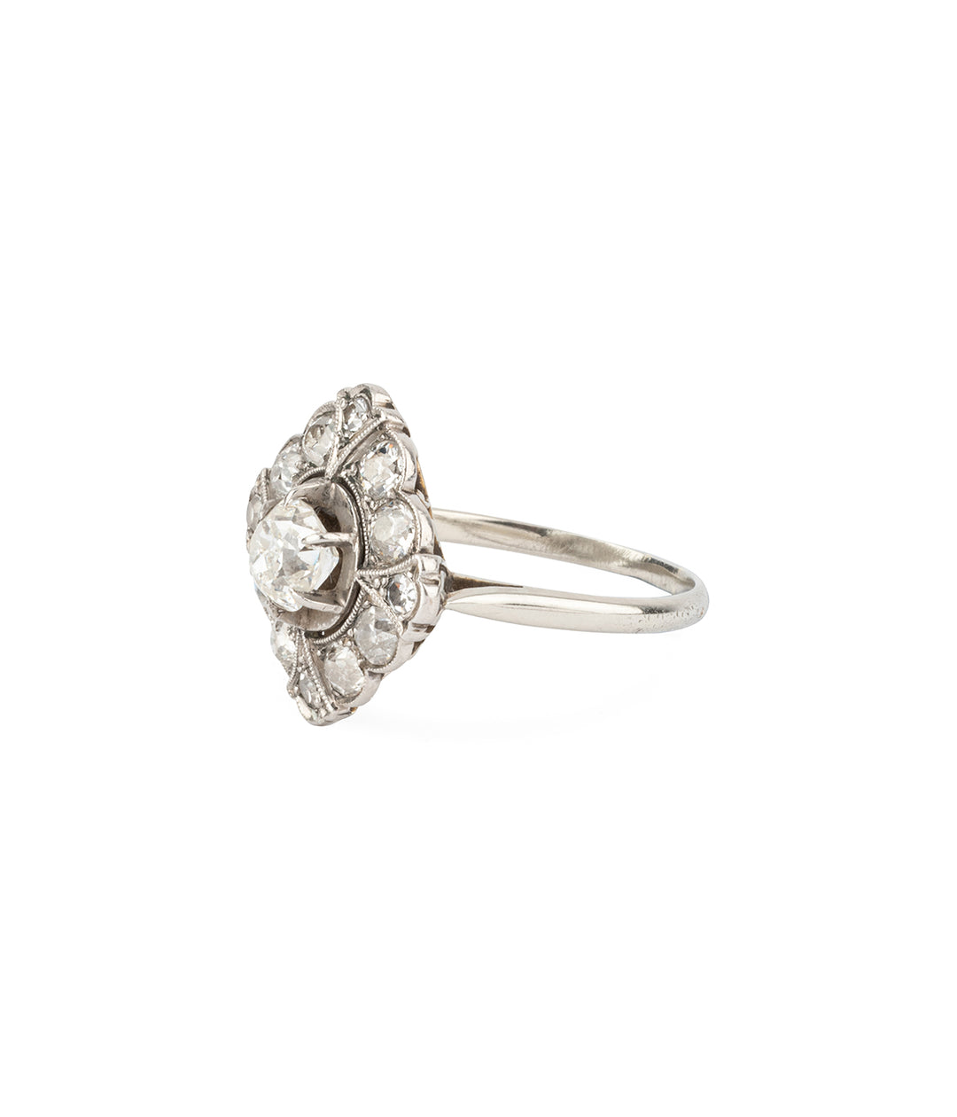 Antique-engagement-ring-gold-diamonds-Hikma-Caillou-Paris