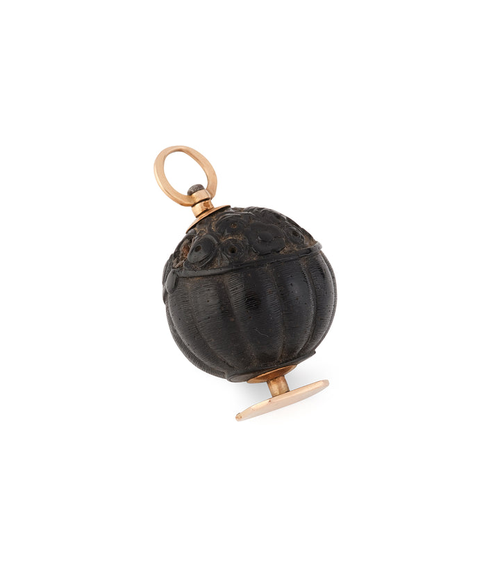 Antique-engraved-corozo-seal-Gian-Caillou-Paris