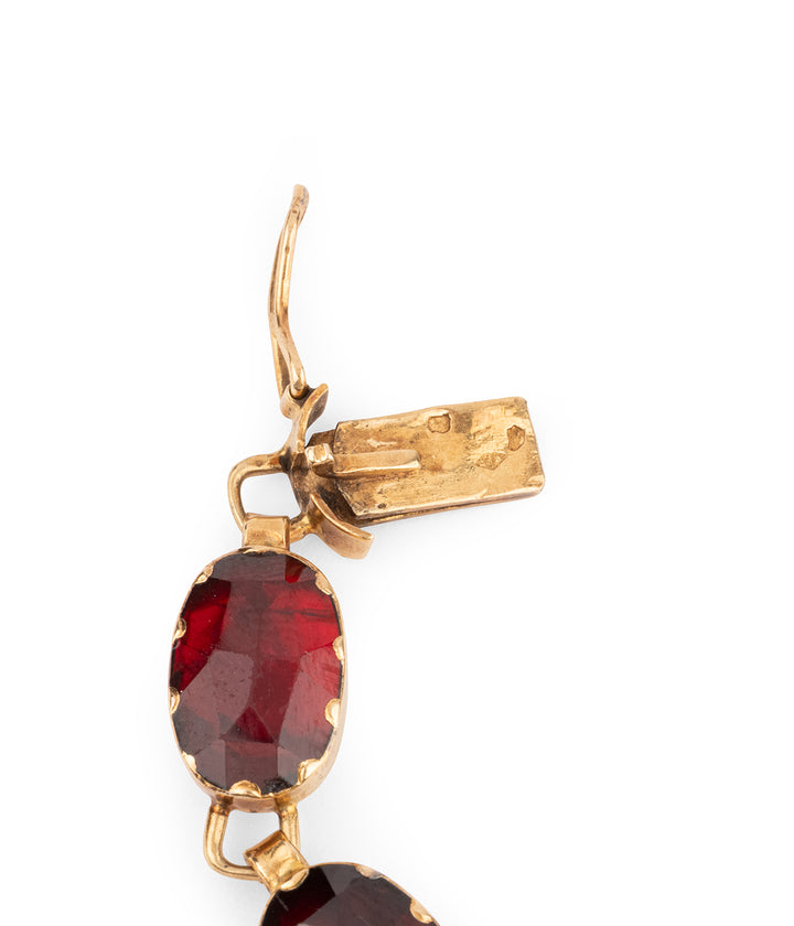 Antique-garnet-bracelet-18k-gold-Stheva