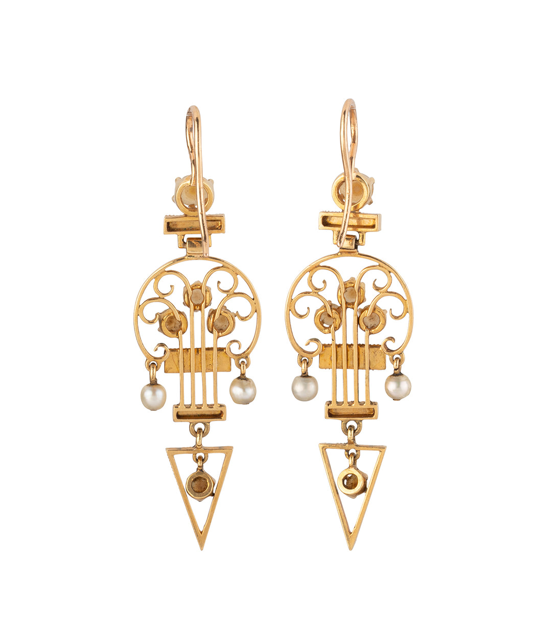 Antique-geometric-earrings-18k-gold-Yoki-Caillou-Paris