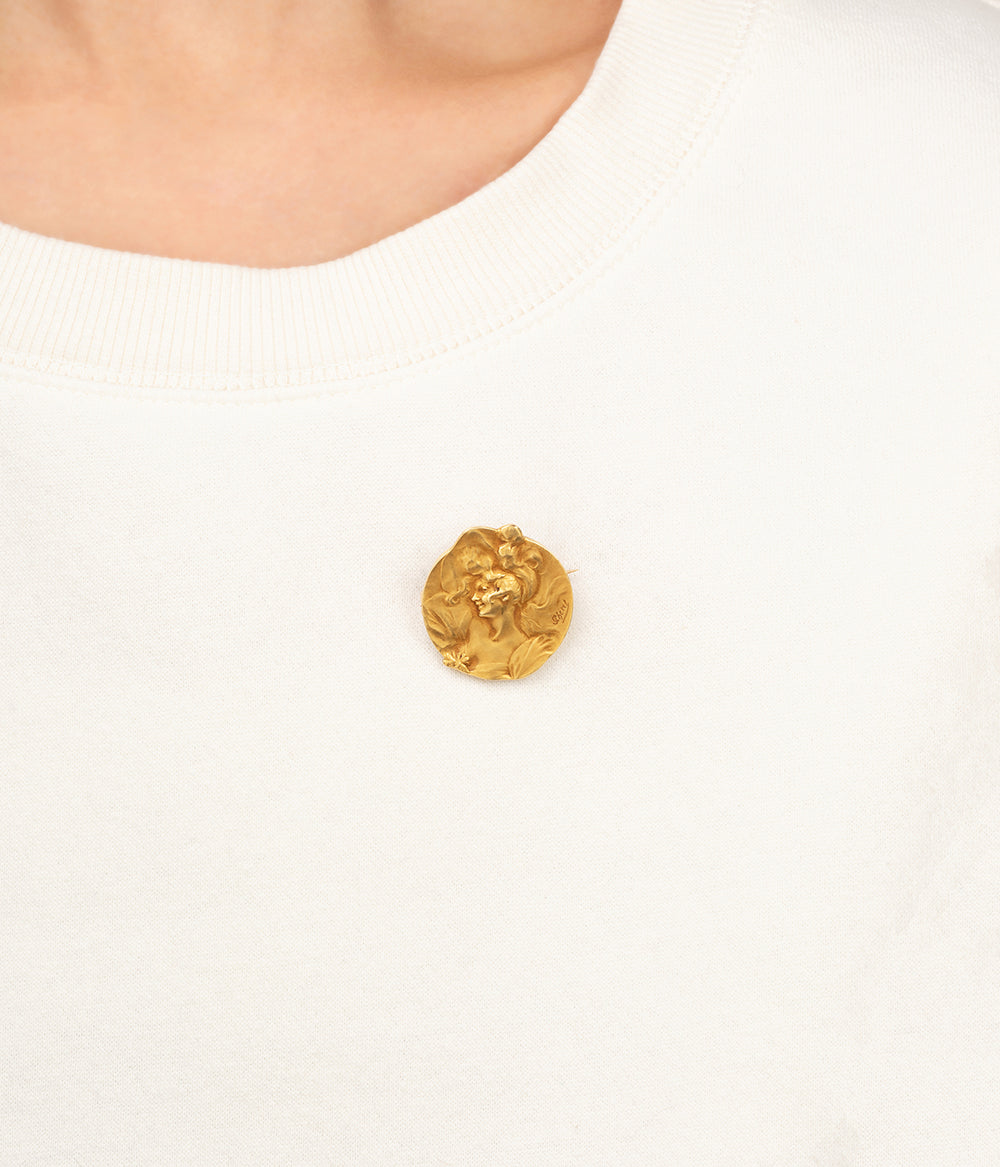 Antique-gold-brooch-Vyasa-Caillou-Paris