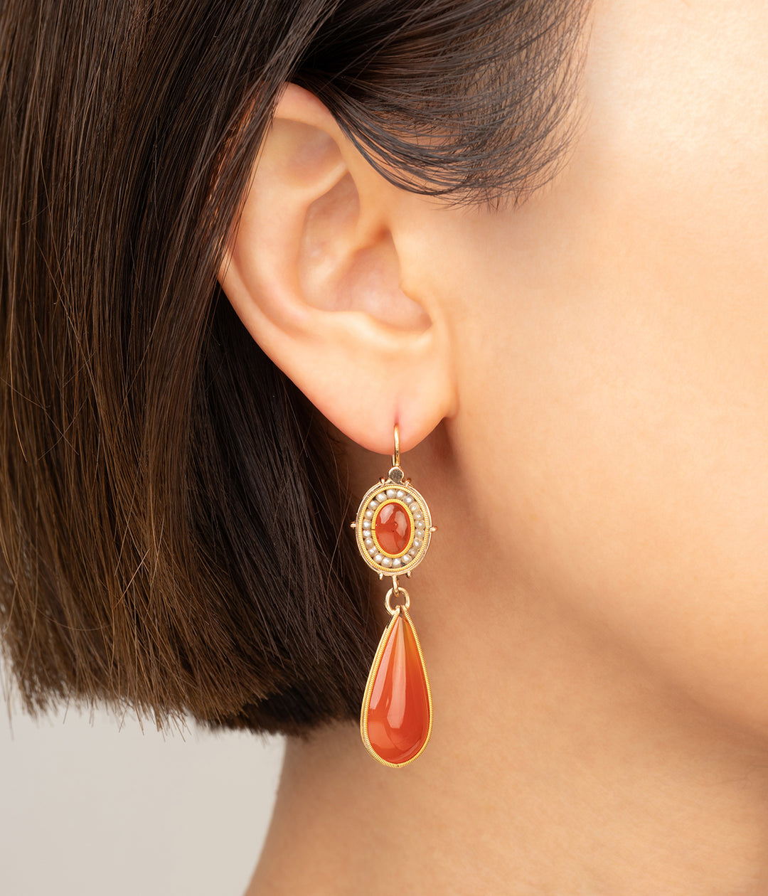 Antique-gold-earrings-pearls-carnelian-Gengou-Caillou-Paris