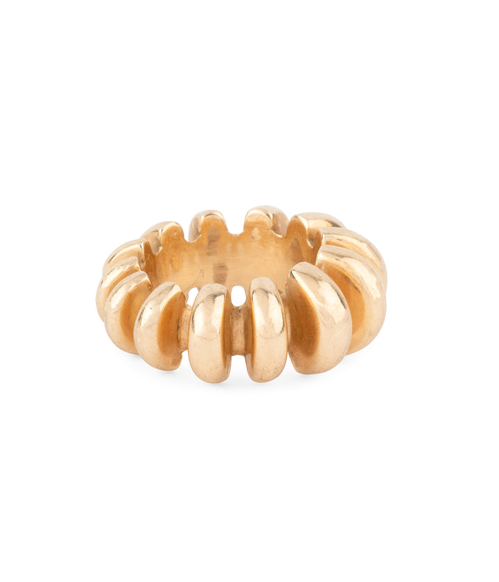 Antique-gold-ring-Peka-Caillou-Paris