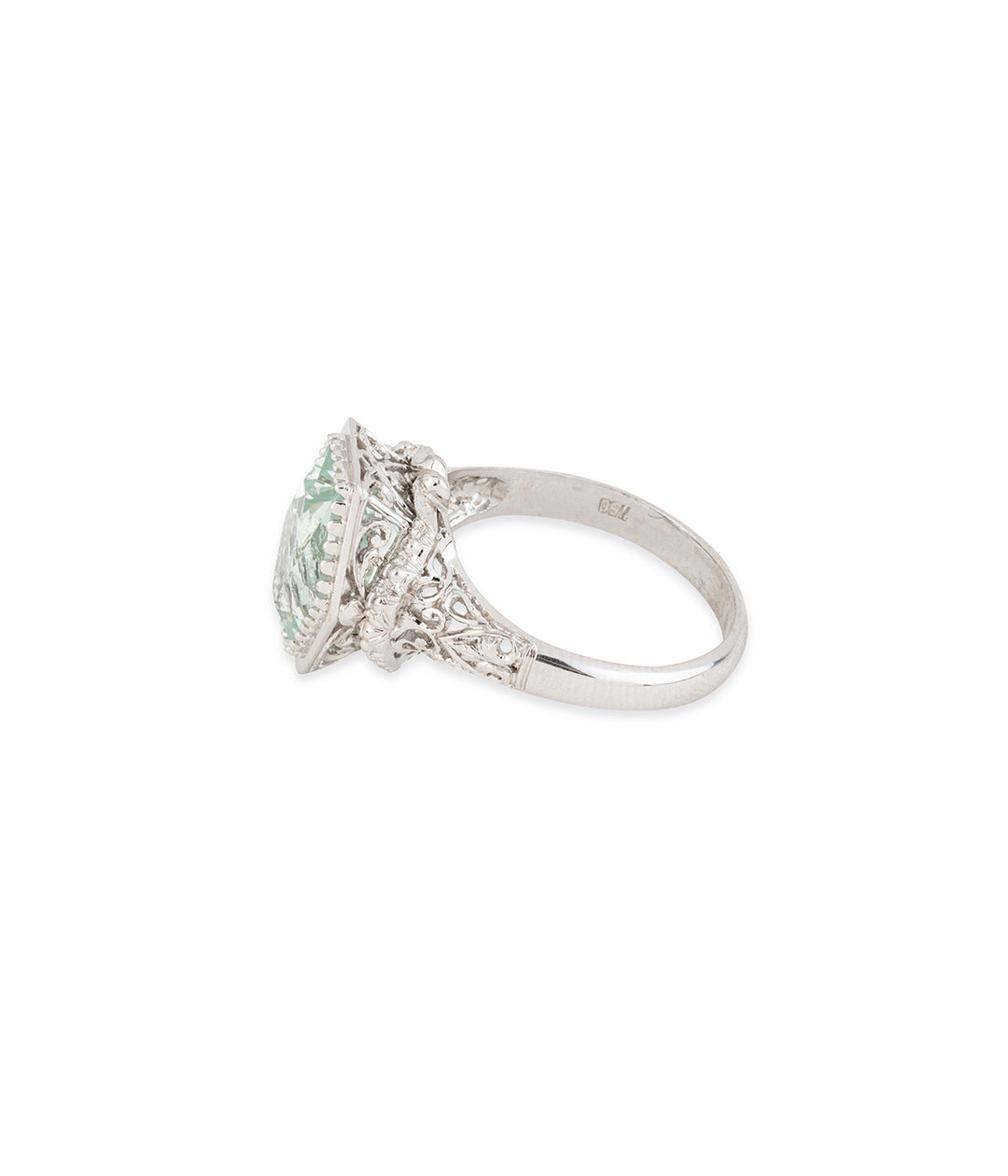 Antique-gold-ring-aquamarine-Volia