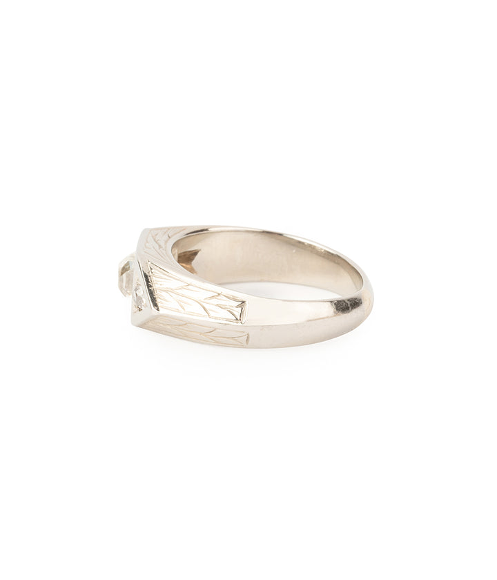Antique-gold-ring-diamond-Milla