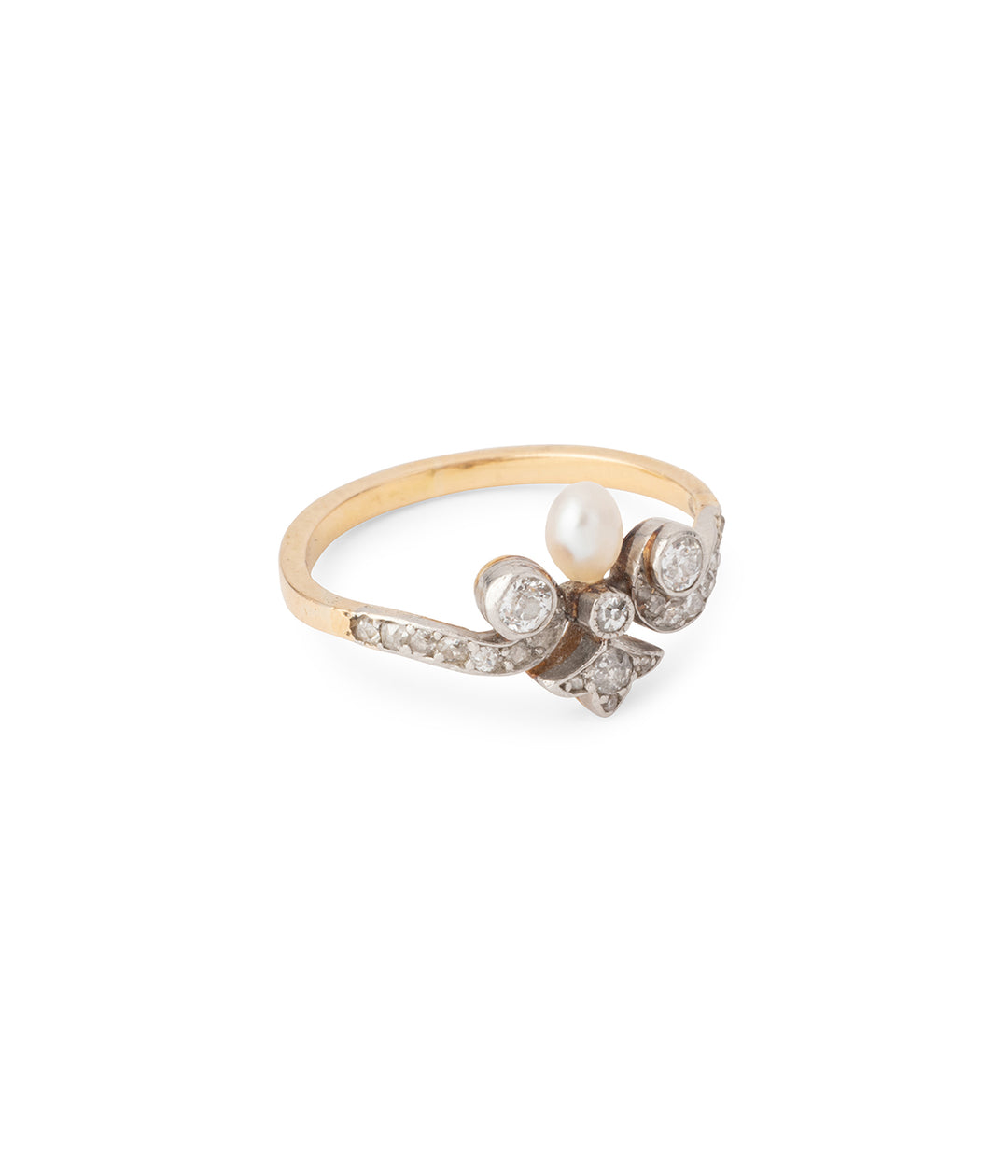 Antique-gold-ring-diamonds-perle-Kushila