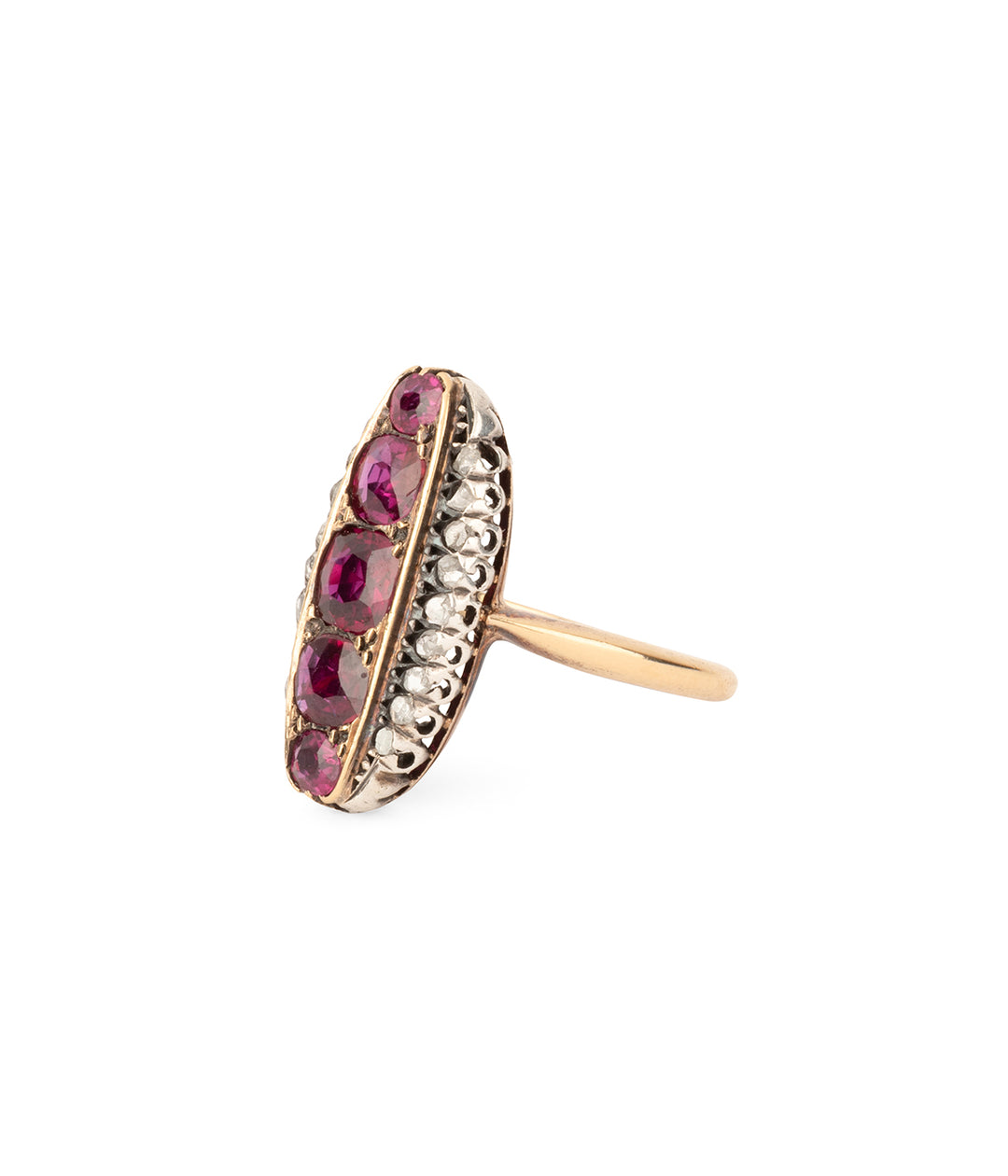Antique-gold-ring-rubies-Manua-Caillou-Paris