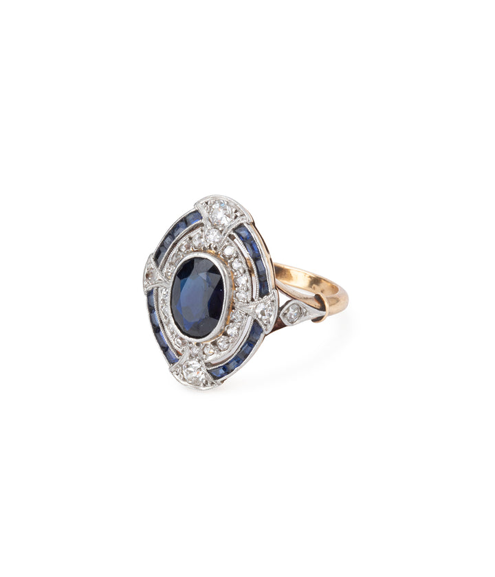 Antique-gold-ring-sapphires-diamonds-Leilia-Caillou-Paris