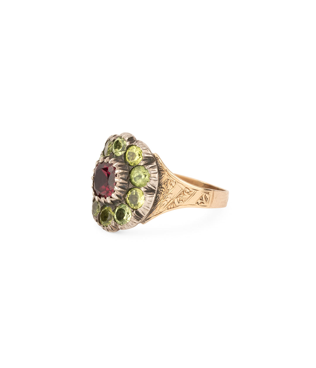 Antique-halo-ring-garnet-Almika-Caillou-Paris