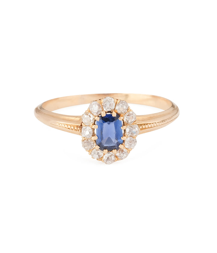 Antique-halo-ring-sapphire-diamonds-Beha-Caillou-Paris