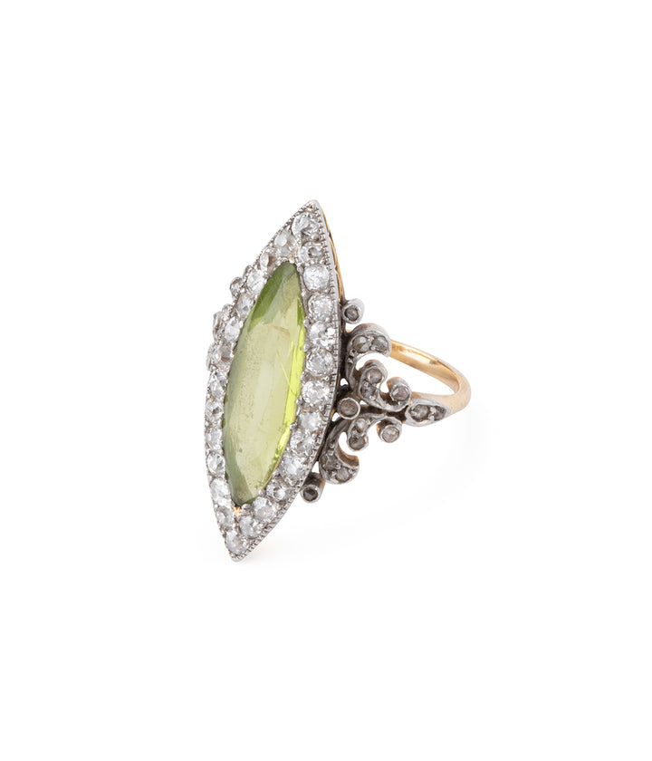 Antique-marquise-ring-18k-gold-spinel-Jetta-Caillou-Paris