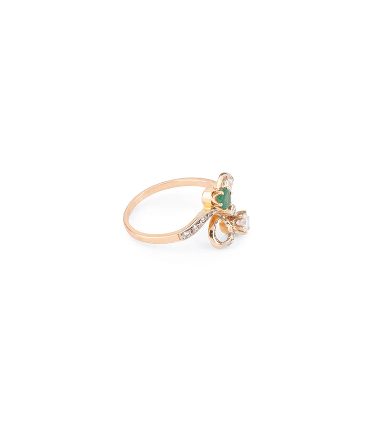 Antique ribbon ring emerald "Vania" -Caillou Paris