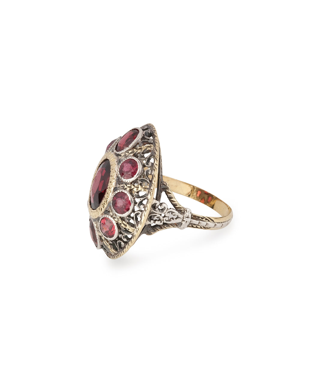 Antique-ring-bohemian-garnet-Rino-Caillou-Paris