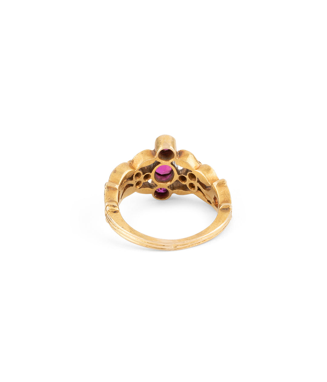 Antique-ruby-ring-Nor-Caillou-Paris