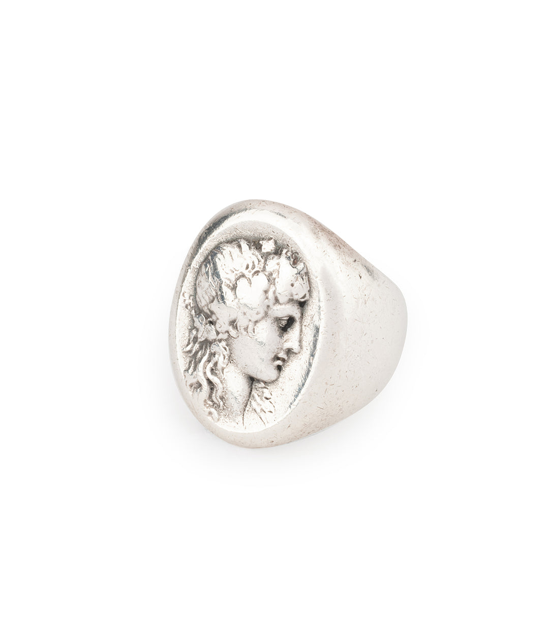 Antique-silver-signet-ring-Reia-Caillou-Paris