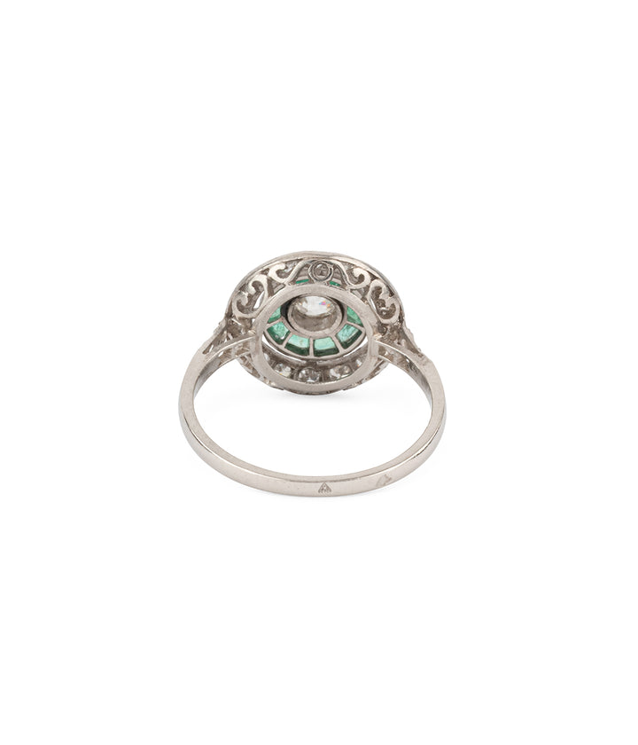 Antique-target-ring-emeralds-diamonds-Lev-Caillou-Paris