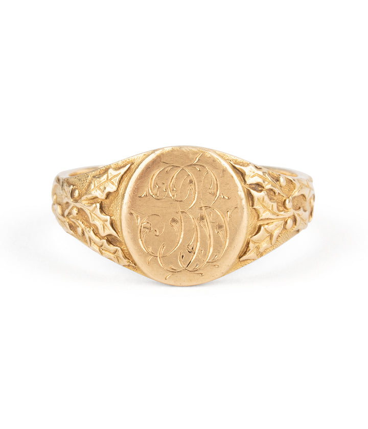 Art-Nouveau-gold-signet-ring-holly-Nagi-Caillou-Paris