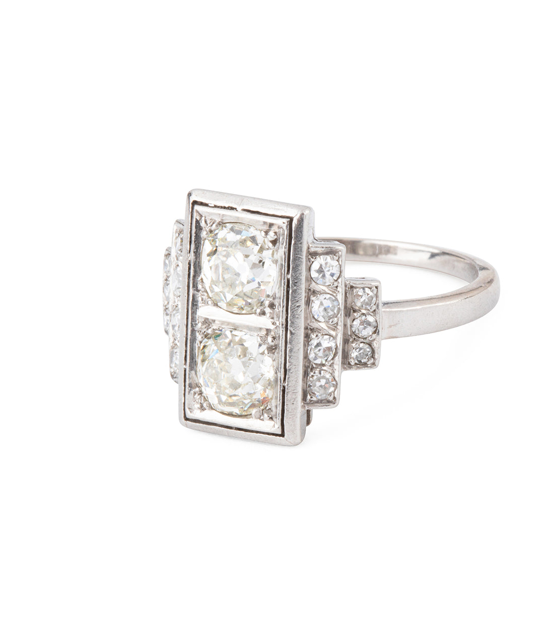 Art-deco-diamonds-ring-platinum-Viera-Caillou-Paris