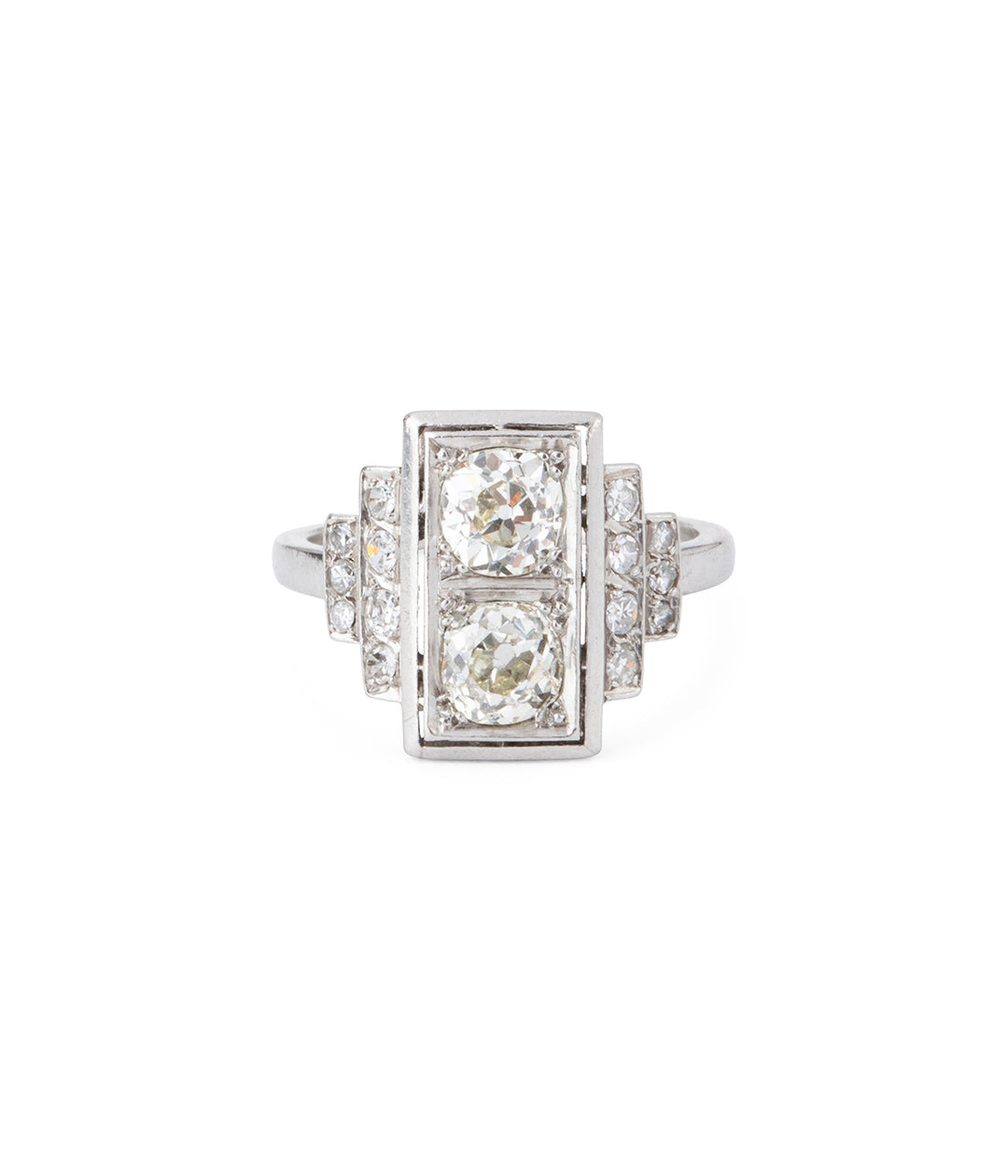 Art-deco-engagement-ring-diamonds-Viera-Caillou-Paris
