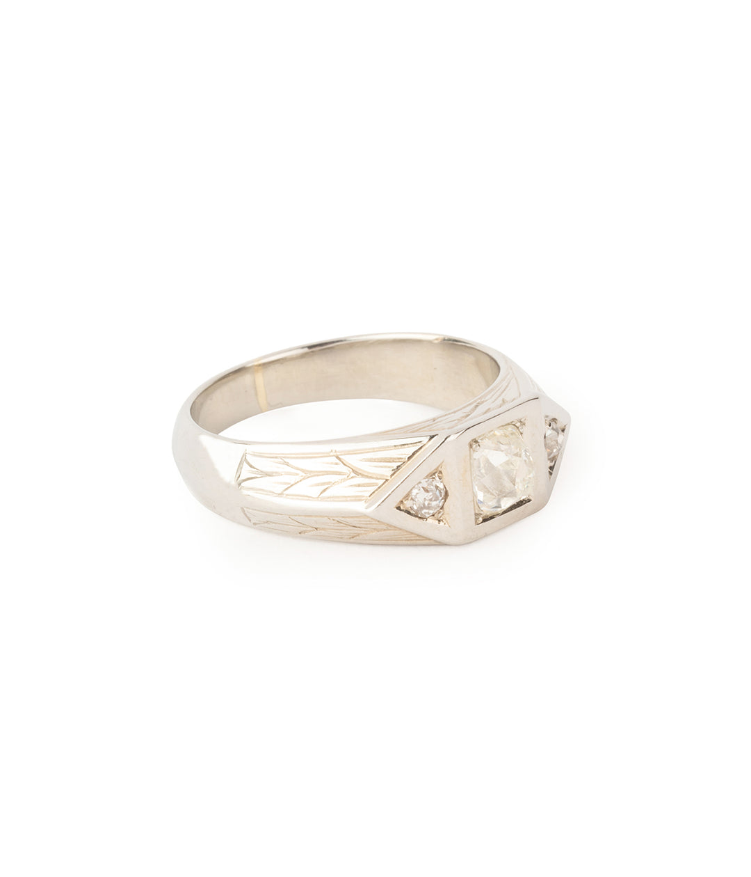 Art-deco-ring-white-gold-diamonds-Milla