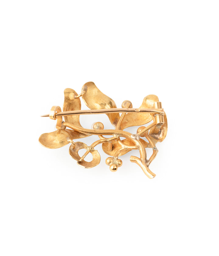 Art-nouveau-mistletoe-brooch-18k-gold-Mouna