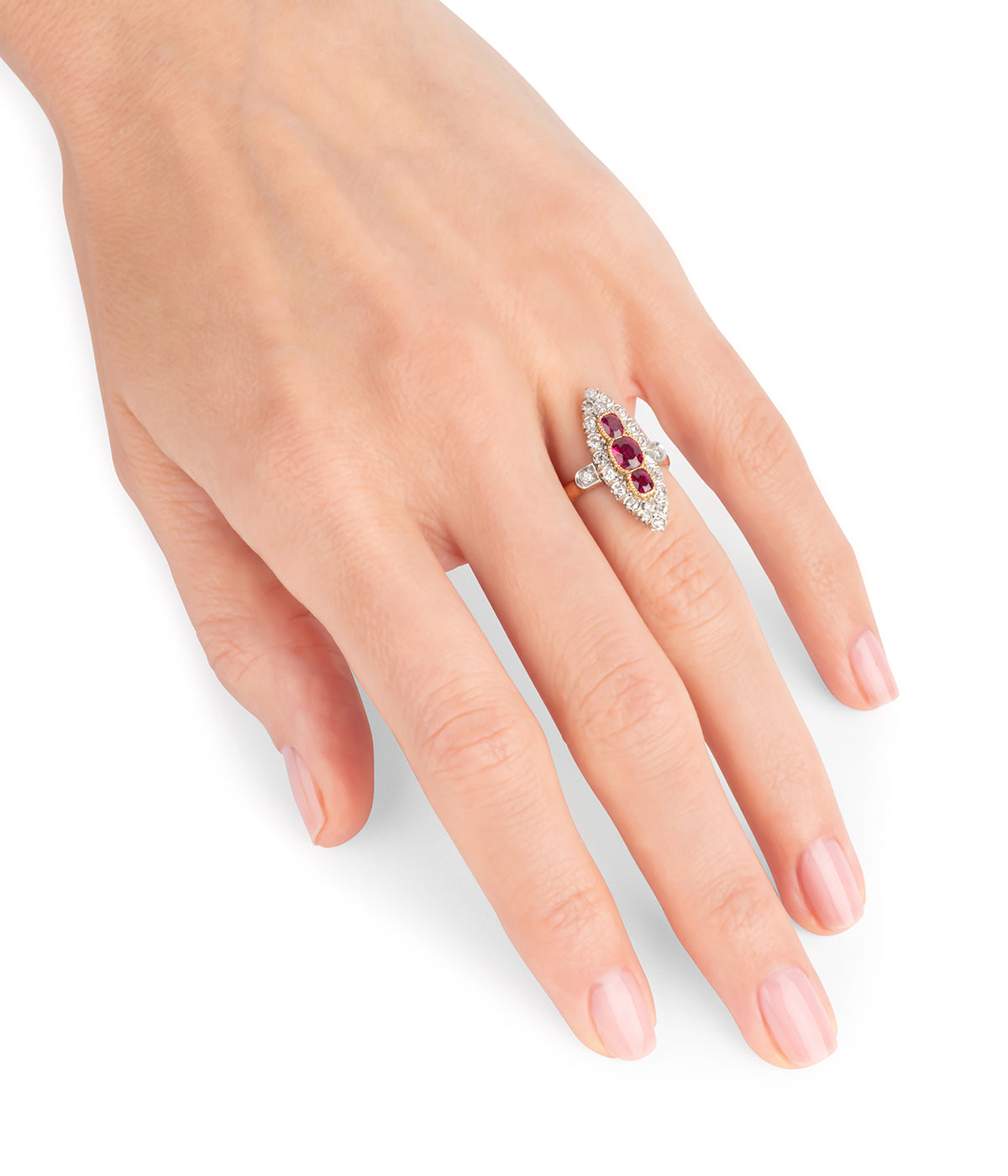 Bague-Marquise-ancienne-rubis-diamants-Franci-Caillou-Paris