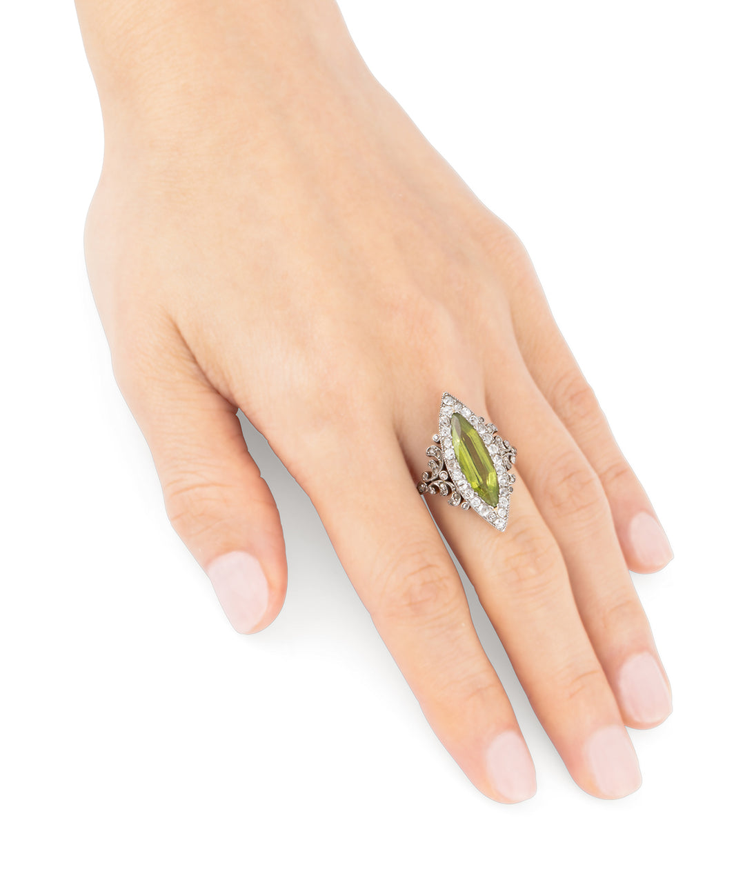 Bague-Marquise-ancienne-spinelle-vert-Jetta-Caillou-Paris