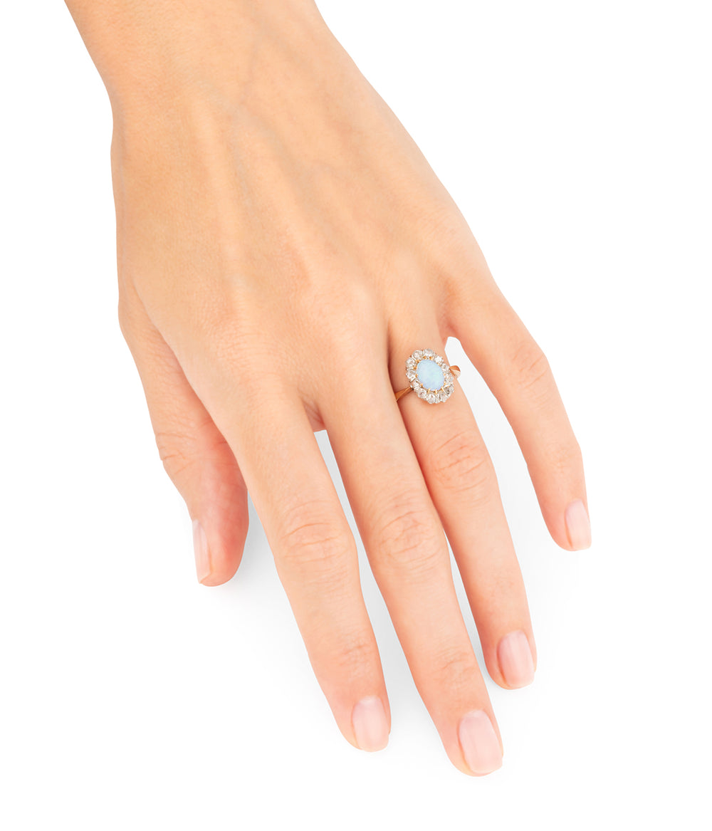 Bague-Pompadour-ancienne-opale-Wulf-Caillou-Paris
