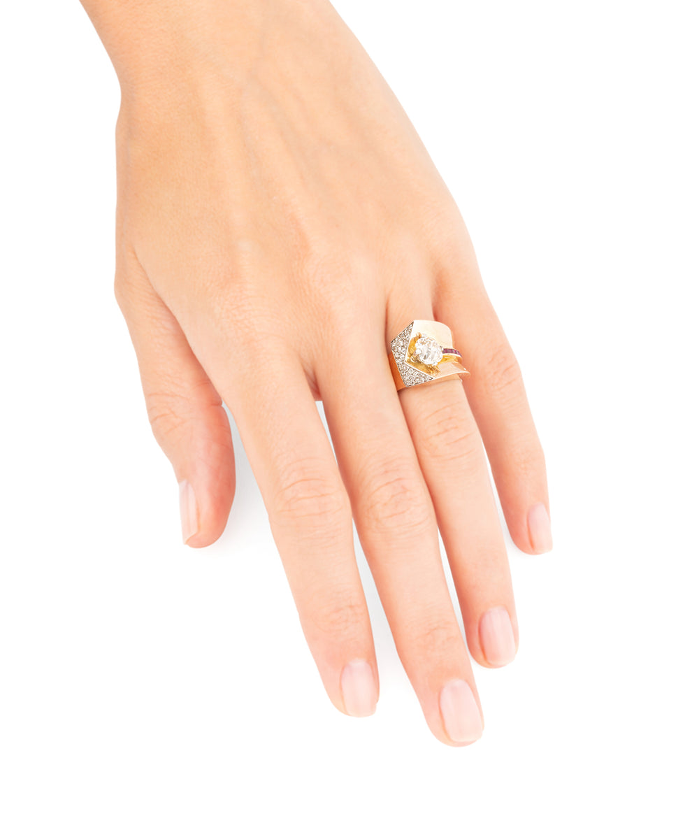 Bague-Tank-diamants-rubis-Nooa-Caillou-Paris