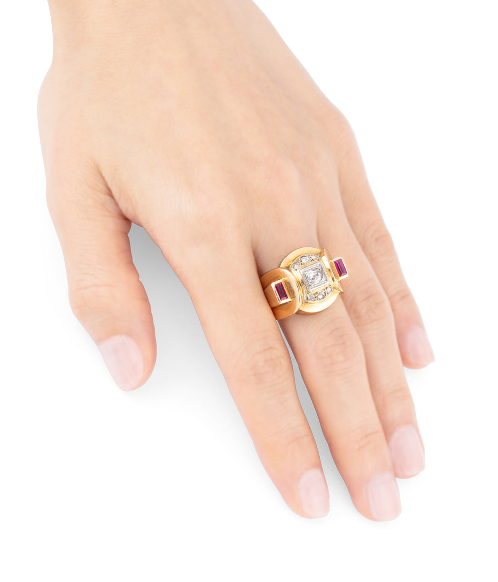 Bague-Tank-or-diamants-rubis-Trine-Caillou-Paris