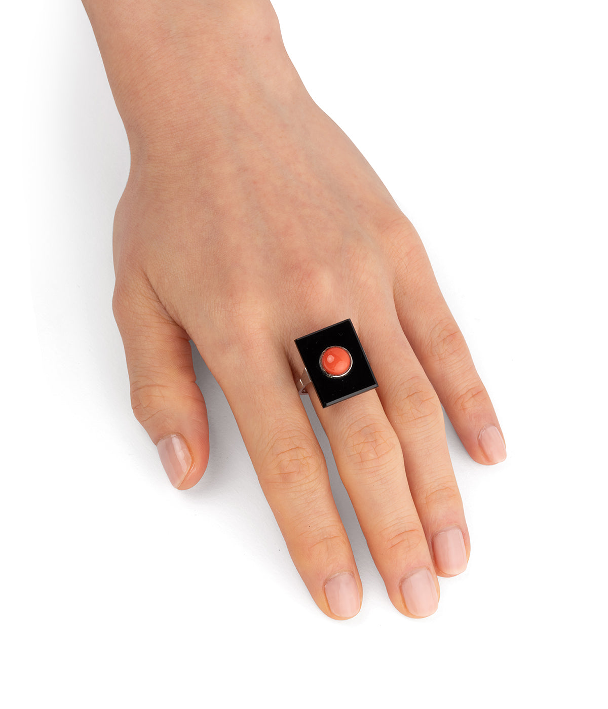 Bague ancienne années 30 en corail et onyx "Kakima" - Caillou Paris