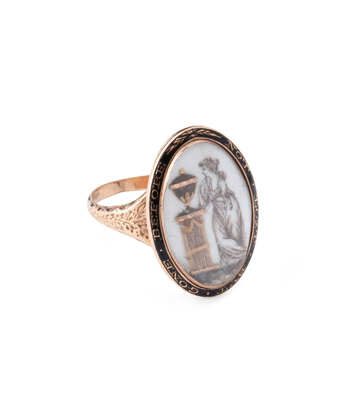 Bague-ancienne-or-rose-18K-cheveux-email-noir-Gero-Caillou-Paris