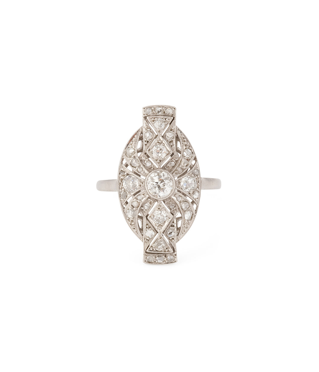 Bague-ancienne-platine-diamants-Una-Caillou-Paris