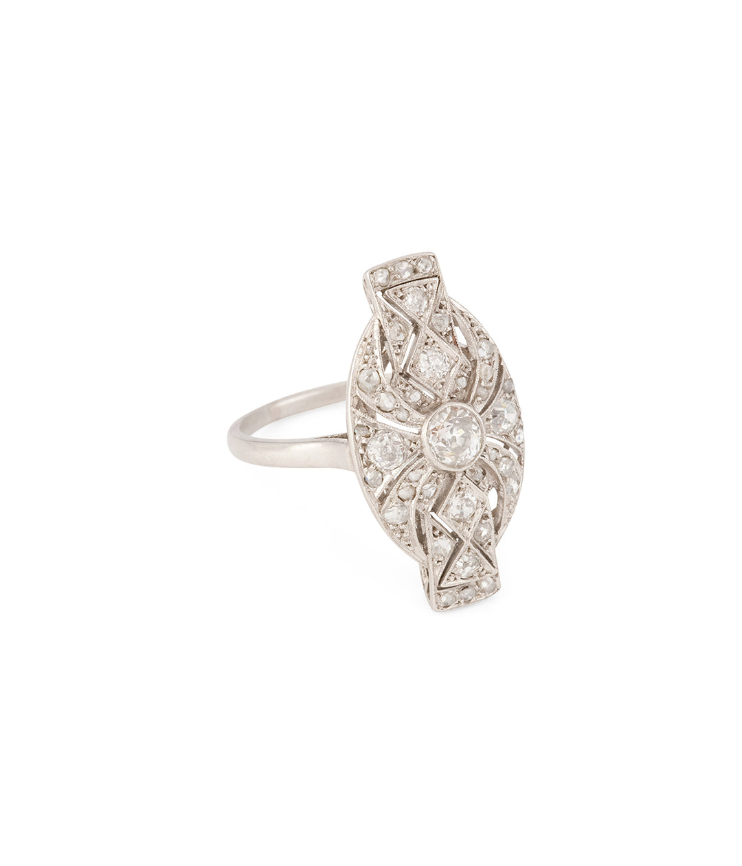 Bague-annees-30-platine-diamants-Una-Caillou-Paris