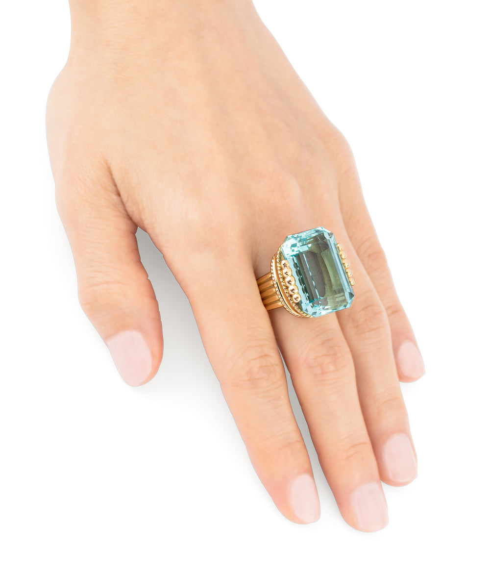 Bague-cocktail-vintage-aigue-marine-or-18-carats-Aza-Caillou-Paris